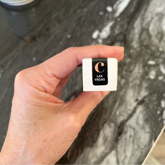 Cargo Cosmetics Essential Lip Color - Las Vegas - NWT - Picture 5 of 6